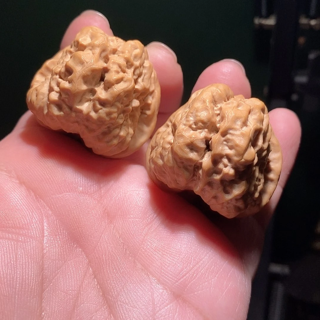 文玩核桃把件42肚蛤蟆头