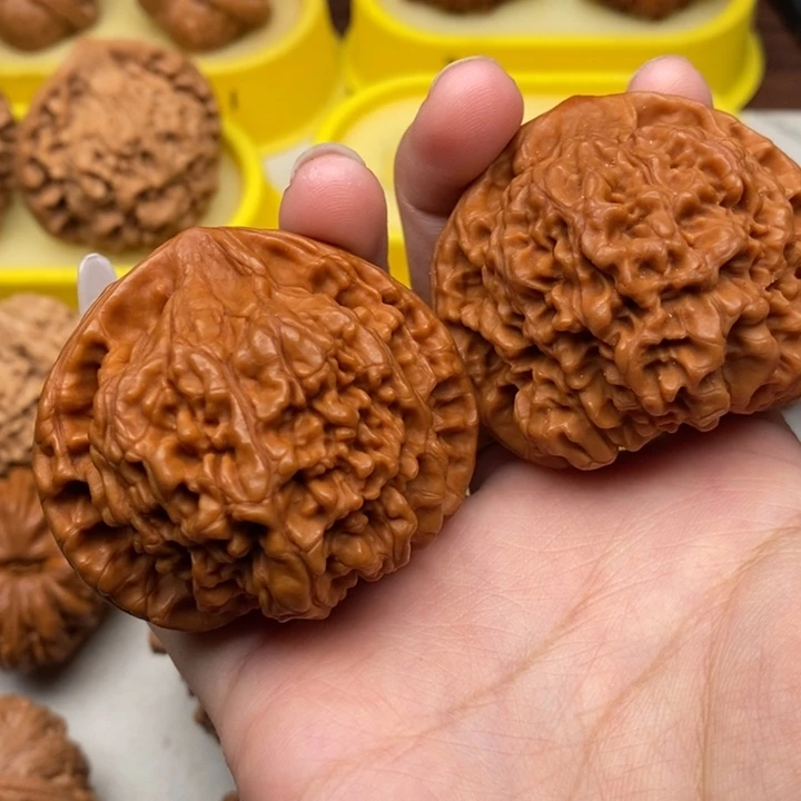 文玩核桃吊坠官帽50