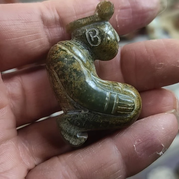 和田玉（糖玉）未镶嵌挂件