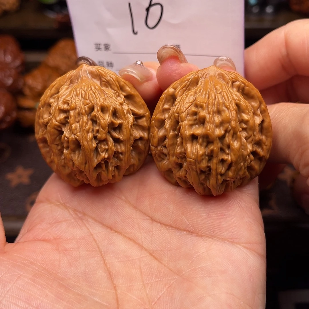 桃核吊坠麦穗虎头38