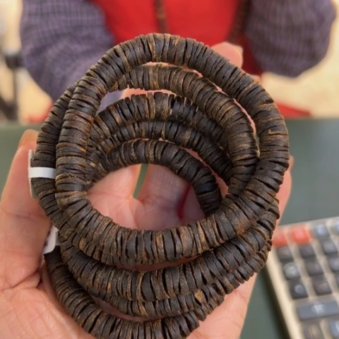 沉香手串红土乌身沉水8克卡0.8多样性发1串