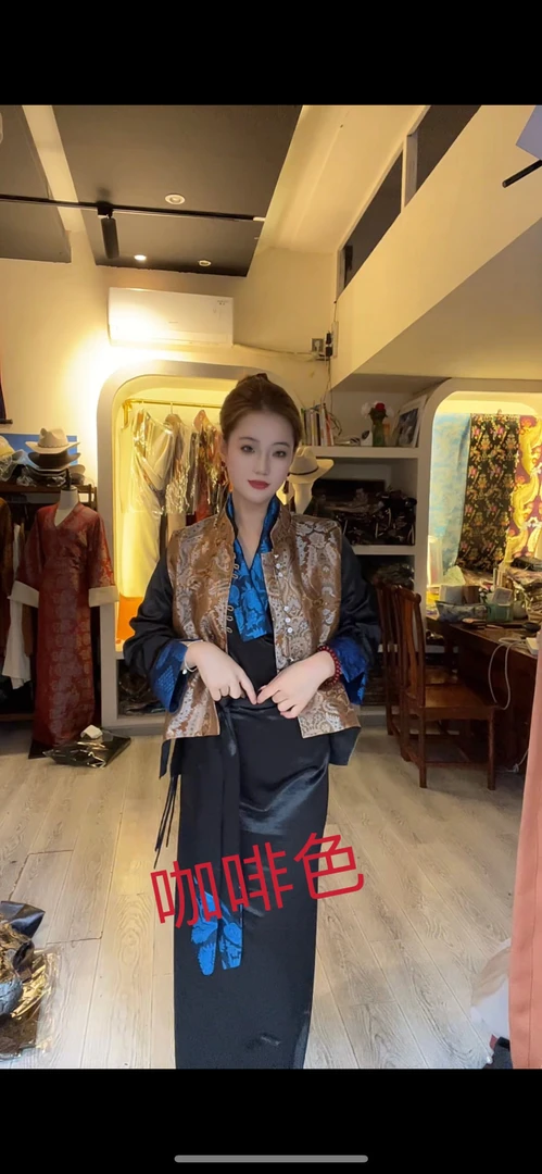 藏衣领·2025年新款马甲 重工刺绣立体花纹