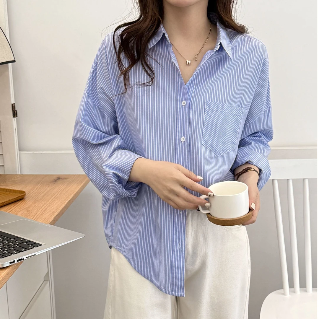 2025春季新品时尚韩系蓝色小众休闲条纹衬衫设计感百搭长袖衬衣