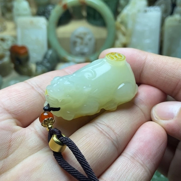 和田玉未镶嵌挂件冰**心