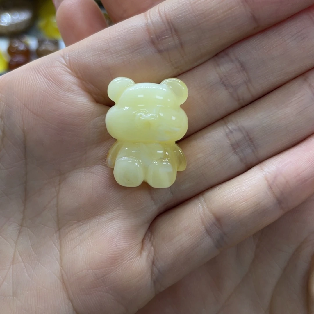 琥珀裸石未镶嵌爱**己天然琥珀