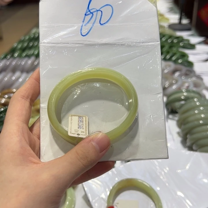 乌***茶未镶嵌和田玉珠宝半成品