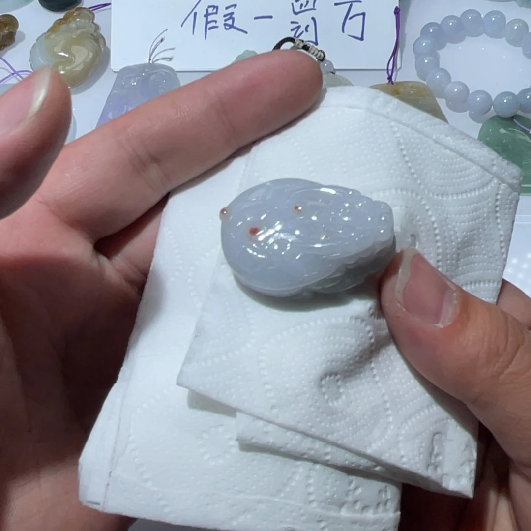 翡翠颈饰未镶嵌天然