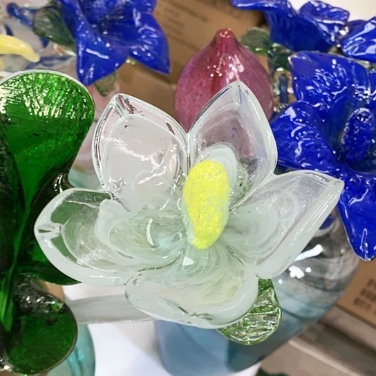 琉璃花瓶高45厘米宽12厘米