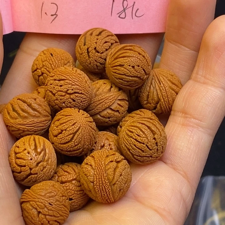 吊坠桃核秦岭龙纹桃核1