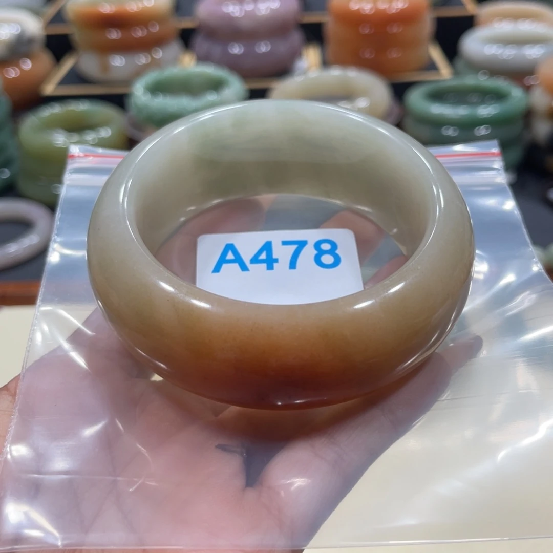 石英质玉手镯未镶嵌美**薇
