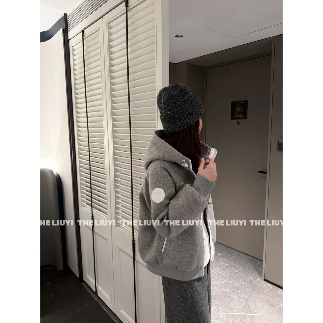 【LIUYI】加拿大~冬季羊毛呢90白鸭绒填充连帽宽松外套5925A9
