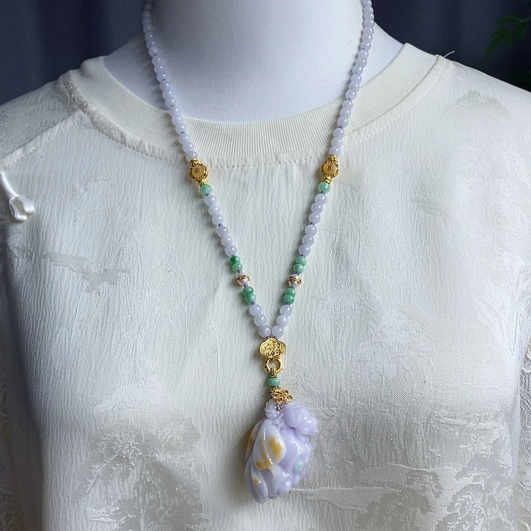 翡翠未镶嵌吊坠(赠链)