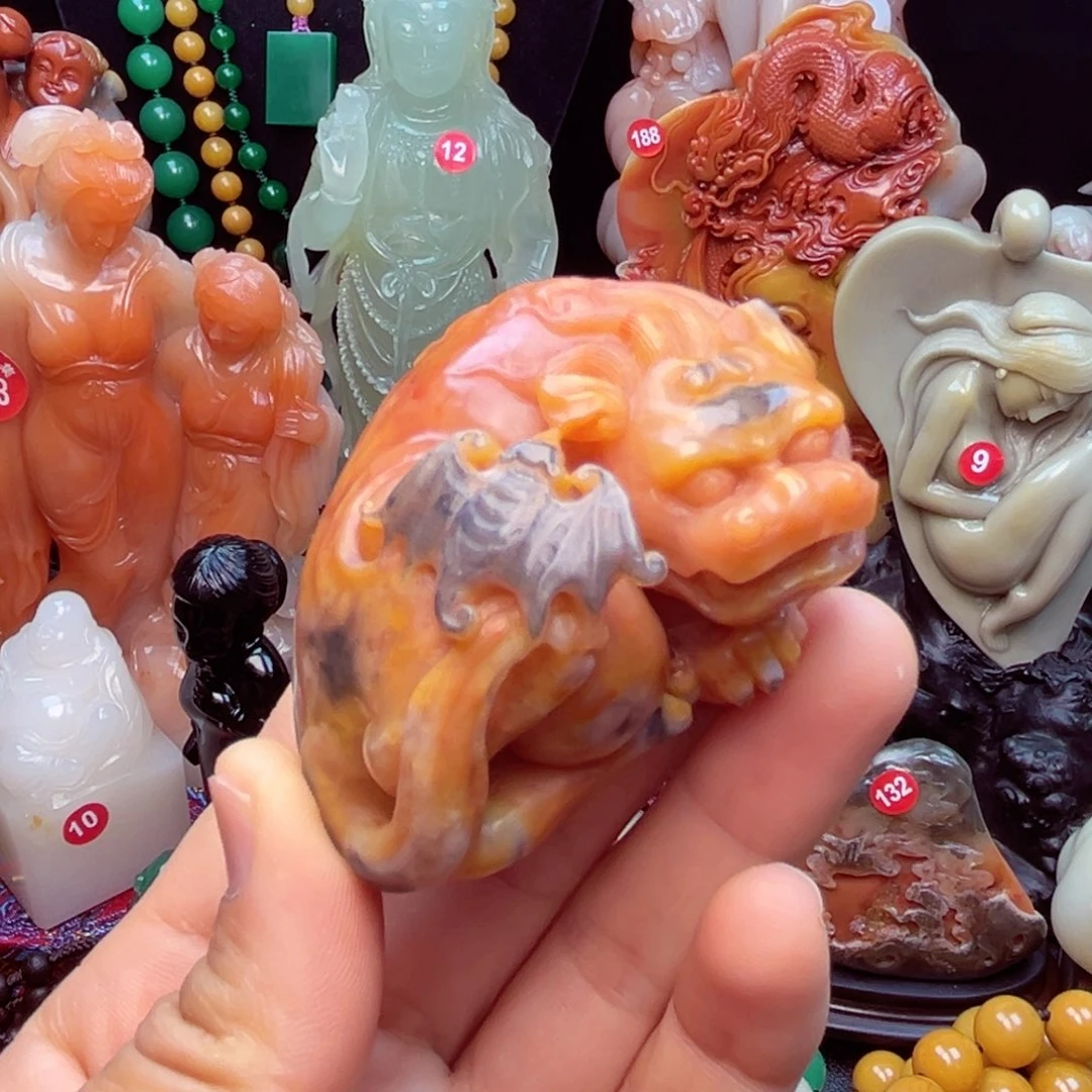 寿山石貔貅手玩件