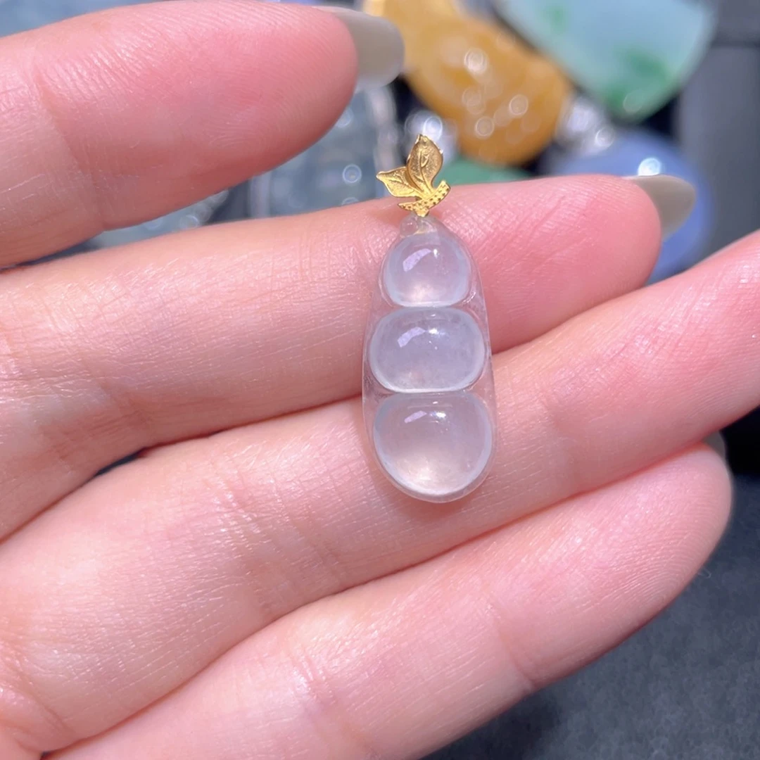 颈饰18K金镶嵌翡翠翡翠