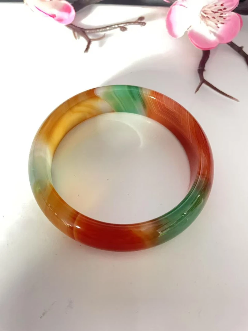 典藏品 三色时尚正圈手镯