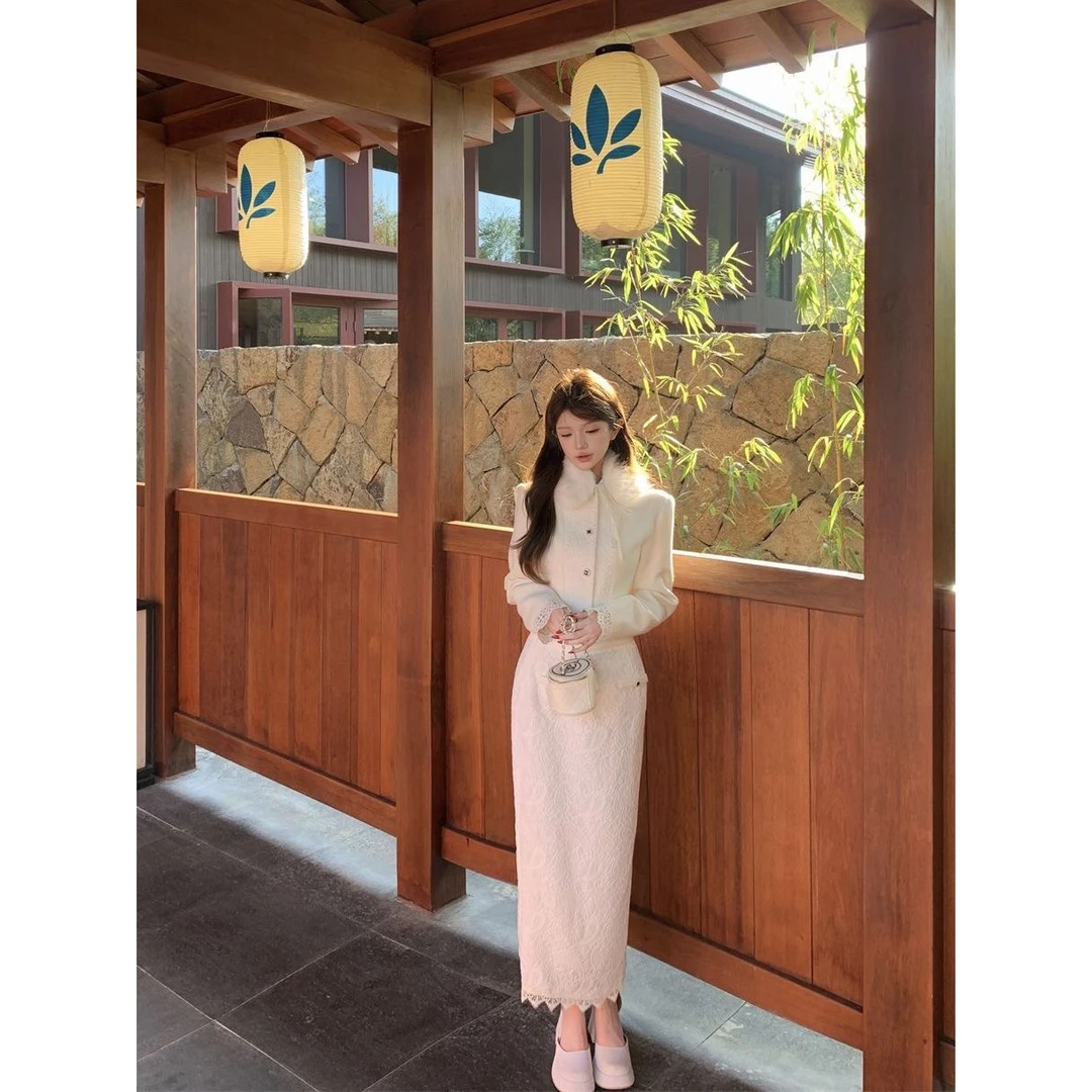 法式小香风套装蕾丝拼接夹棉外套女秋冬气质修身高腰包臀长裙