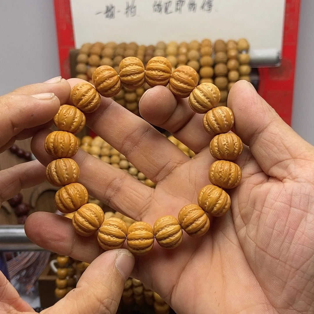涵***澳猴头核桃手串猴头手串，全品八楞