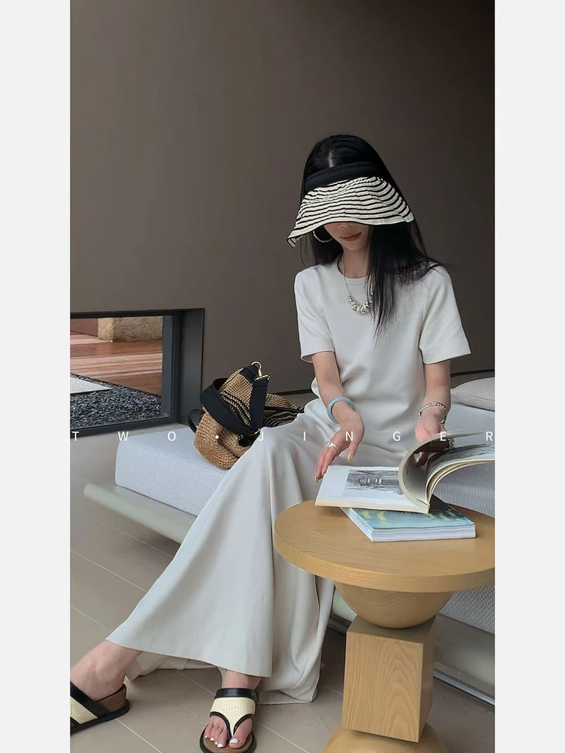 二静子 极简约静奢 （小蛮腰）ROW风清冷极简主义连衣裙CX95555