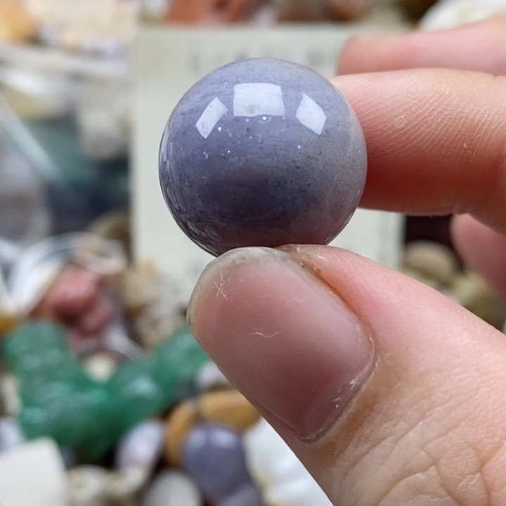 石英质玉未镶嵌颈饰