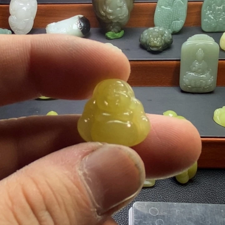 和田玉（黄玉）未镶嵌颈饰