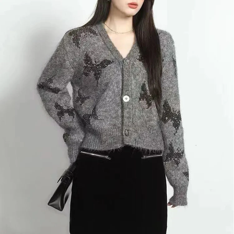 温柔风蝴蝶灰色亮片软糯V领针织开衫女时髦洋气短款毛衣外套新款