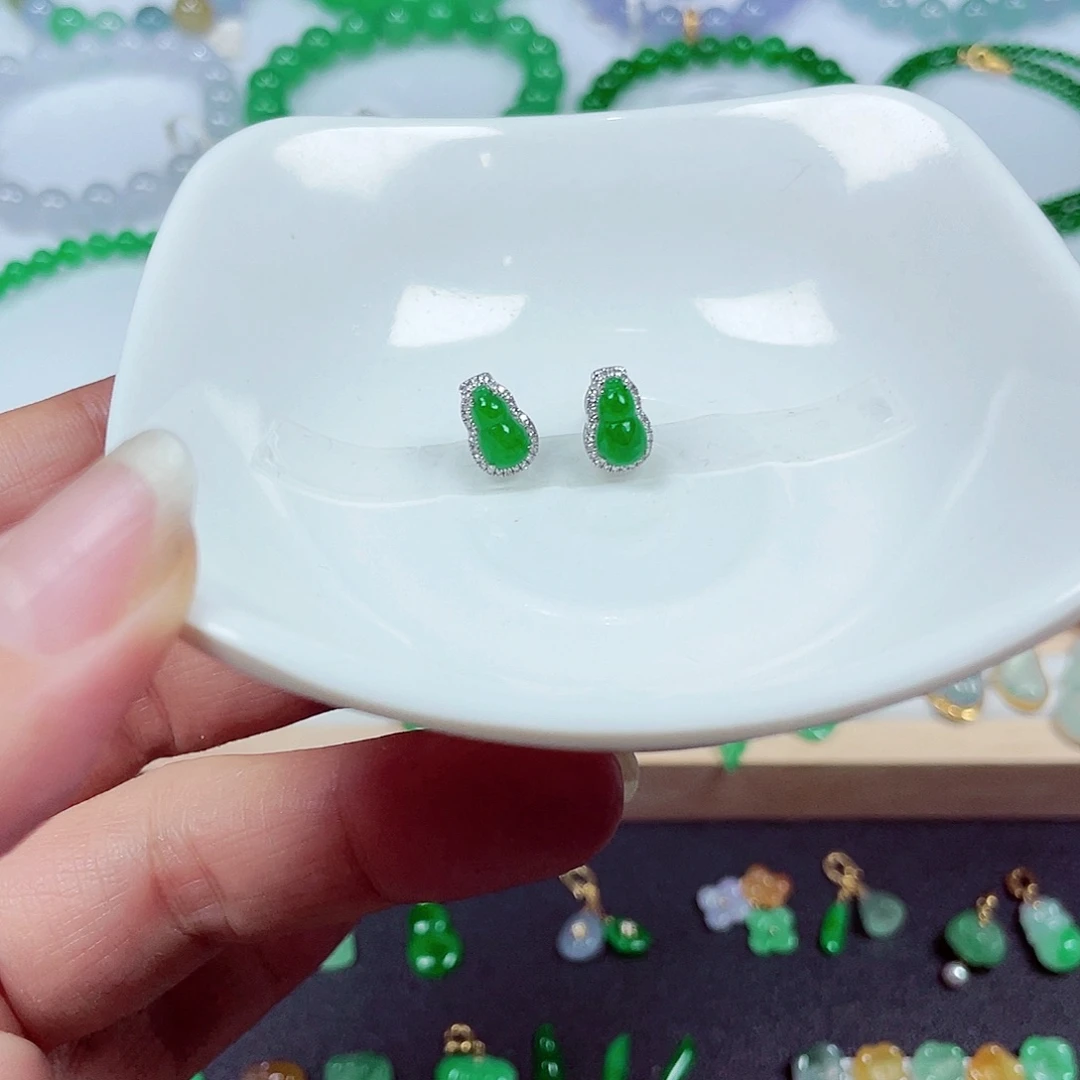 翡翠18K金镶嵌手链天然缅甸翡翠A货卡8.2