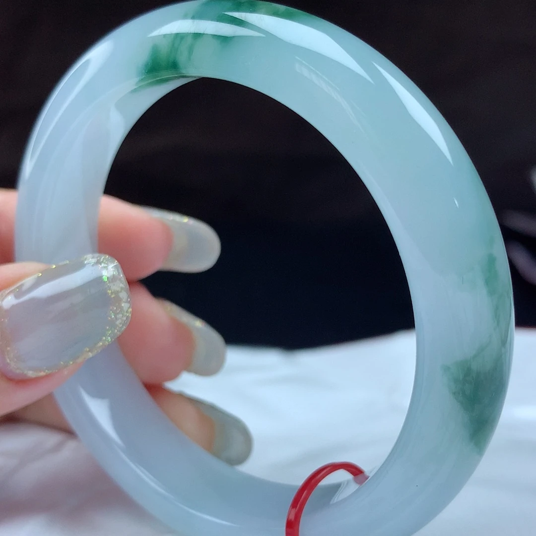 翡翠手镯未镶嵌97204，