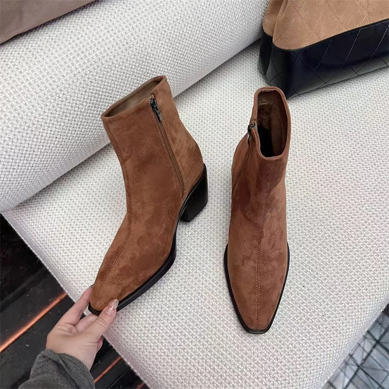 kuki kuki【隐形增高9厘米】秋冬2025尖头加绒小个子户外休闲短靴棕商品图