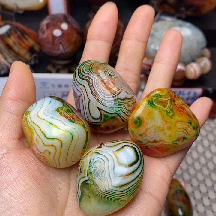 用***6玛瑙/玉髓未镶嵌原石