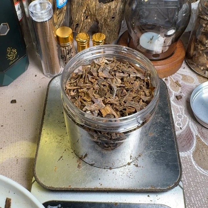 B***S楠木绿香乌身沉水原材料 102