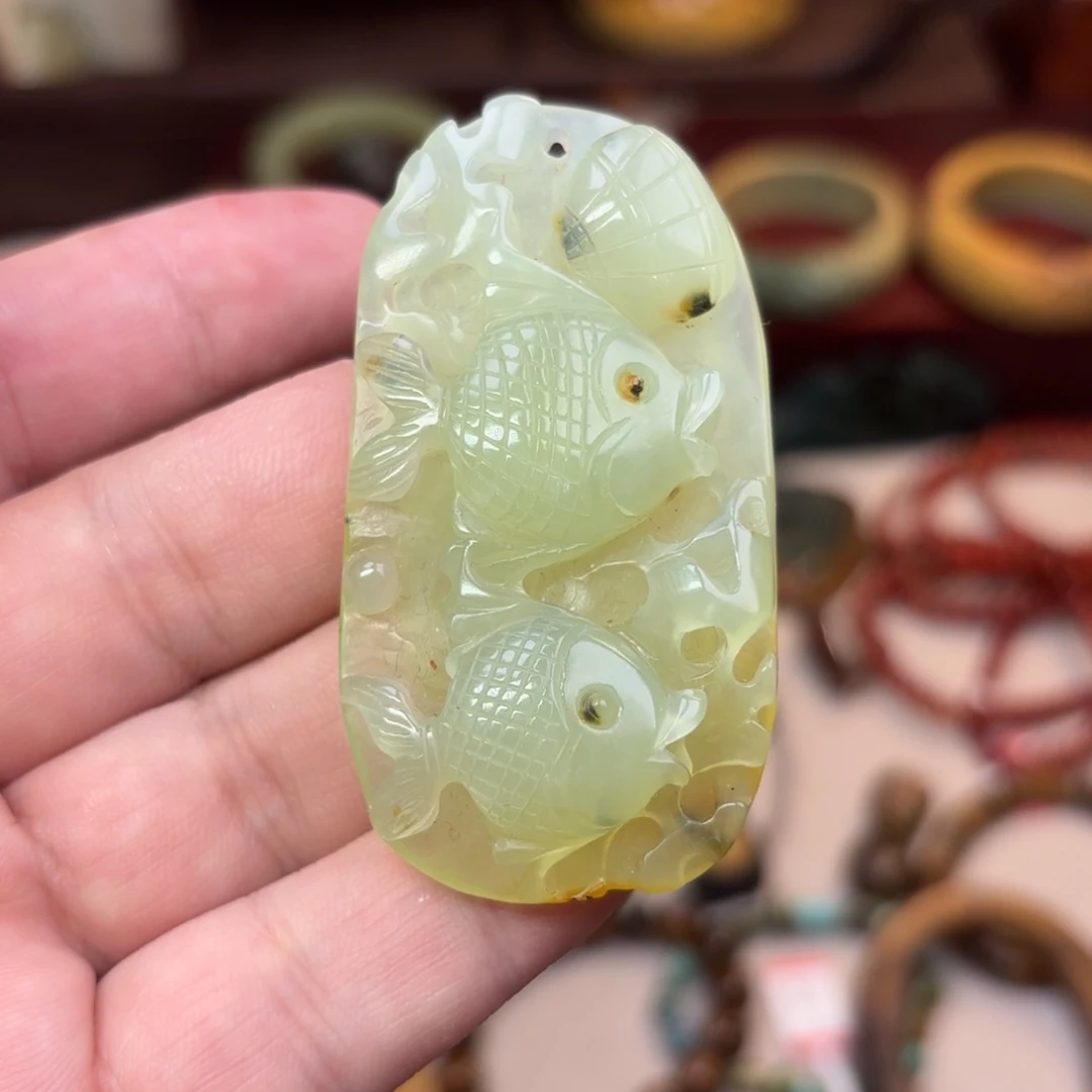 南红玛瑙颈饰未镶嵌