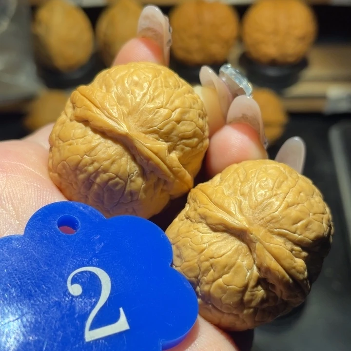蛇皮球35尺寸核桃