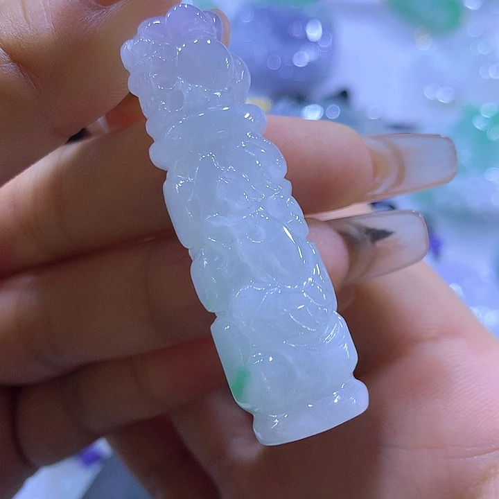 颈饰未镶嵌翡翠天然翡翠A货吊坠