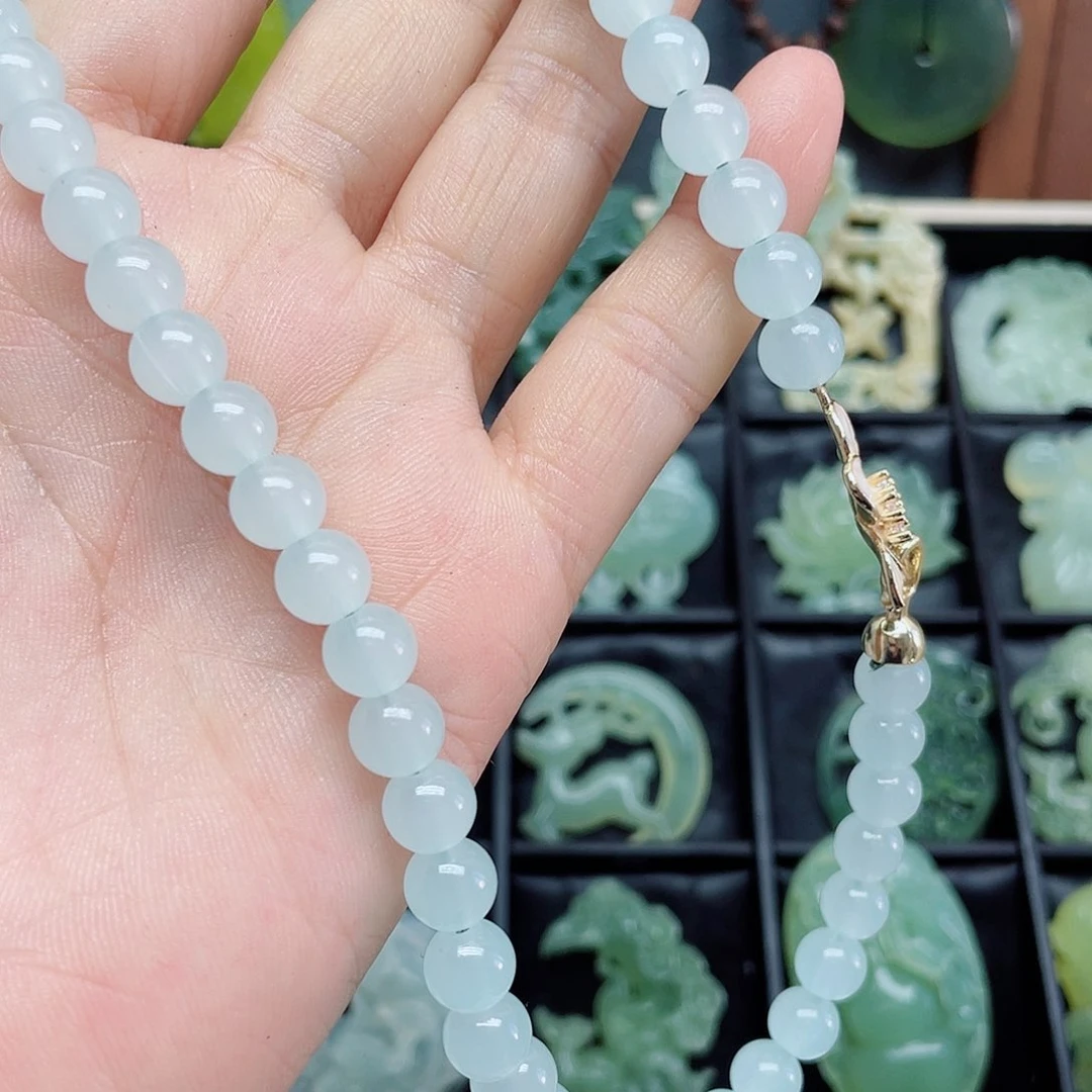 蛇纹石玉未镶嵌颈饰