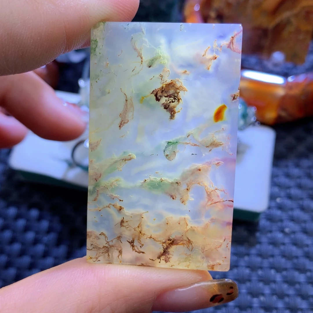未镶嵌颈饰玛瑙/玉髓万**邢