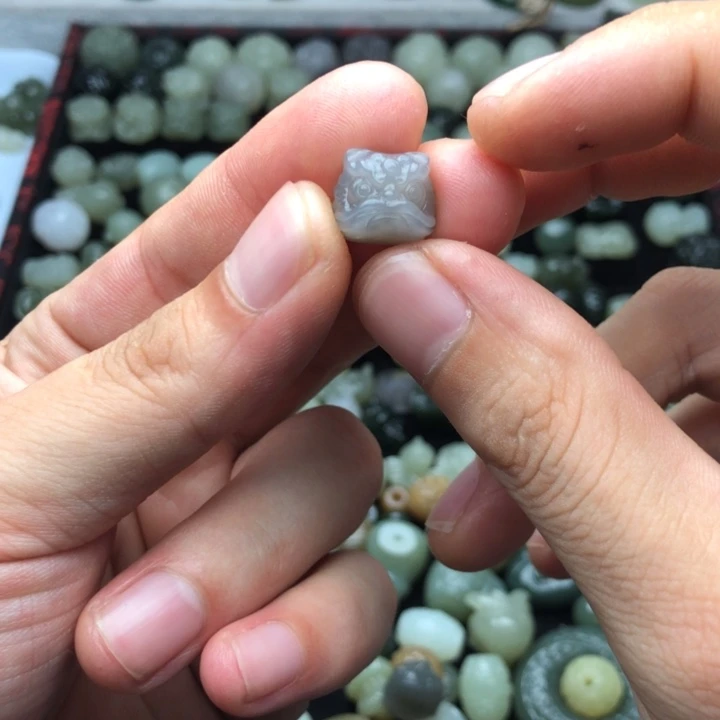 【闪购商品】和田玉未镶嵌颈饰陈**茶