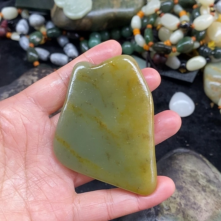 和田玉（糖玉）未镶嵌挂件