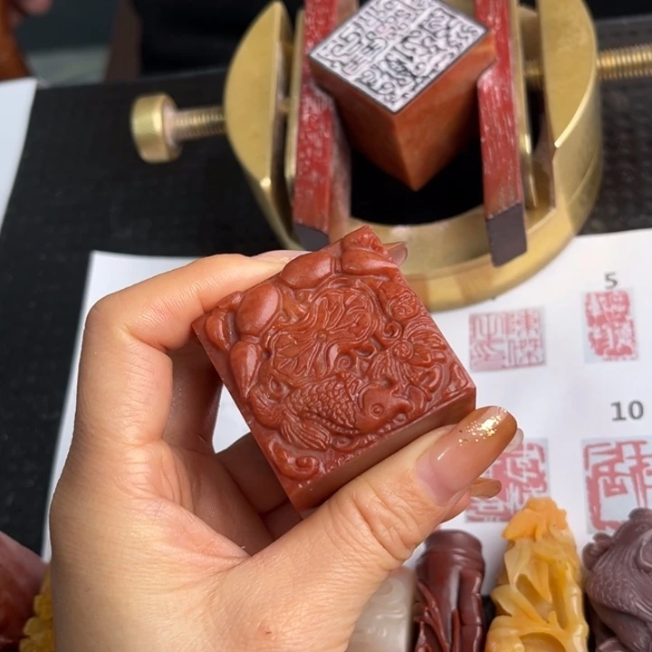 旺***头印石寿山石现场纯手工制作工艺精美