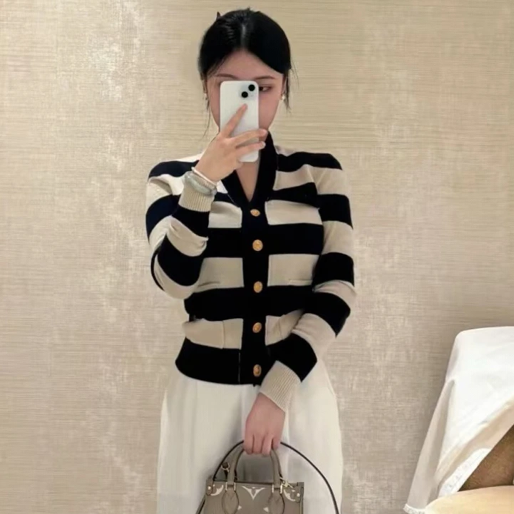 未使用 LouisVuitton/路易威登 003747 条纹V领针织开衫 XS码