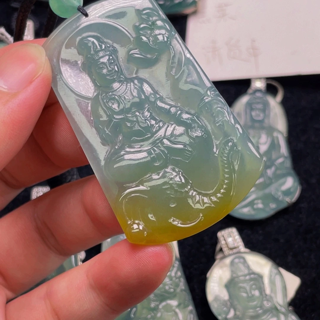 翡翠未镶嵌颈饰6，