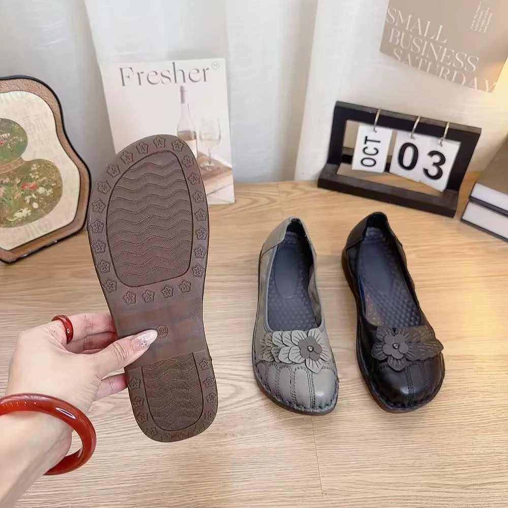 72332复古时尚花朵一脚蹬妈妈鞋