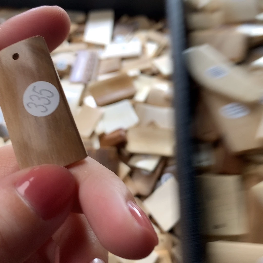 泥塑不打孔联系客服