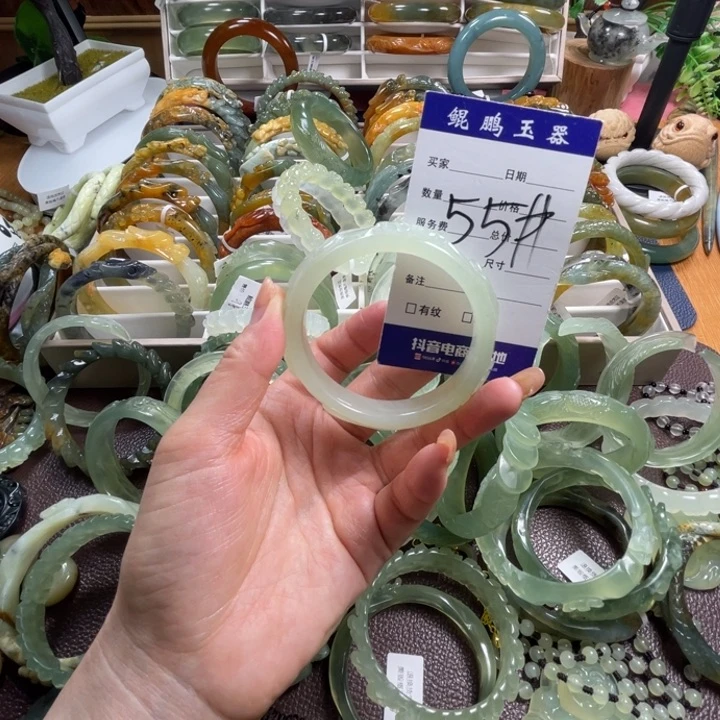 未镶嵌蛇纹石玉手镯