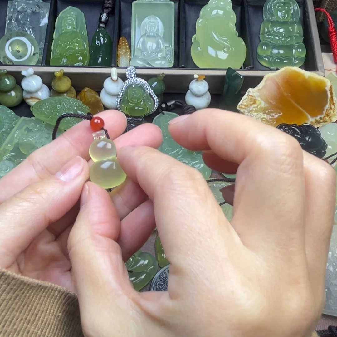 蛇纹石玉未镶嵌吊坠(不含链)