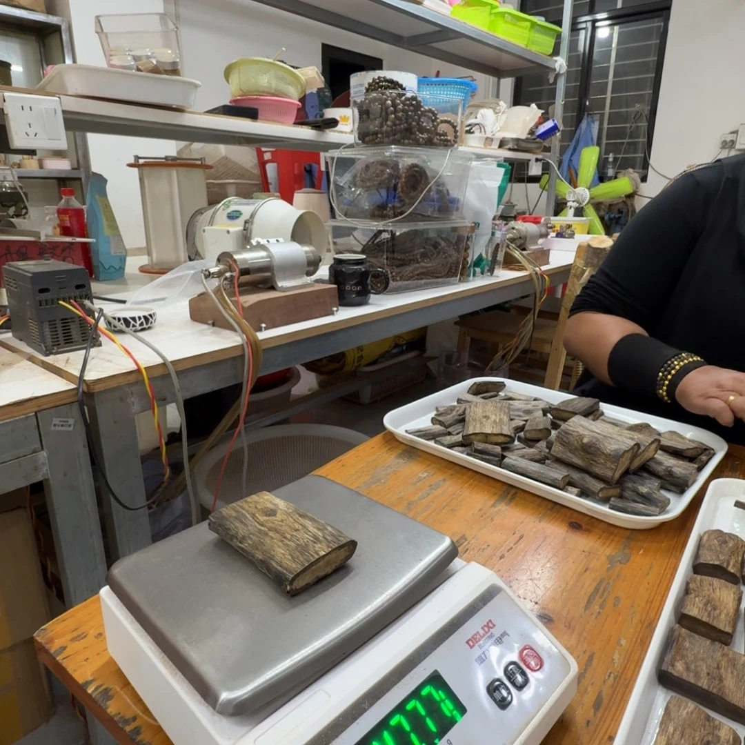 s***r线香奇楠沉香原木