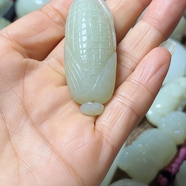 和田玉（黄玉）未镶嵌颈饰