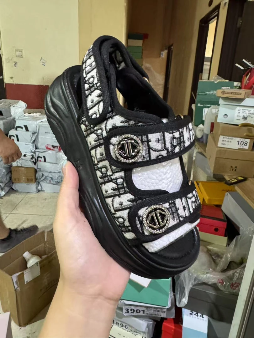 B-327 夏季新款百搭舒适魔术贴凉鞋1285