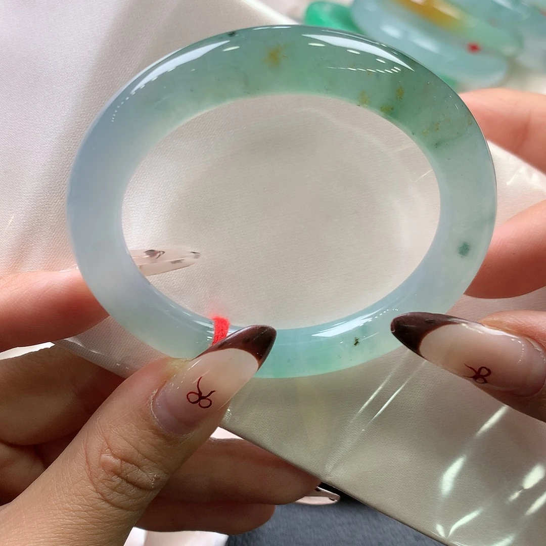 翡翠未镶嵌手镯（圆镯）15号