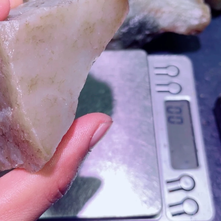 和田玉（糖玉）未镶嵌珠宝半成品