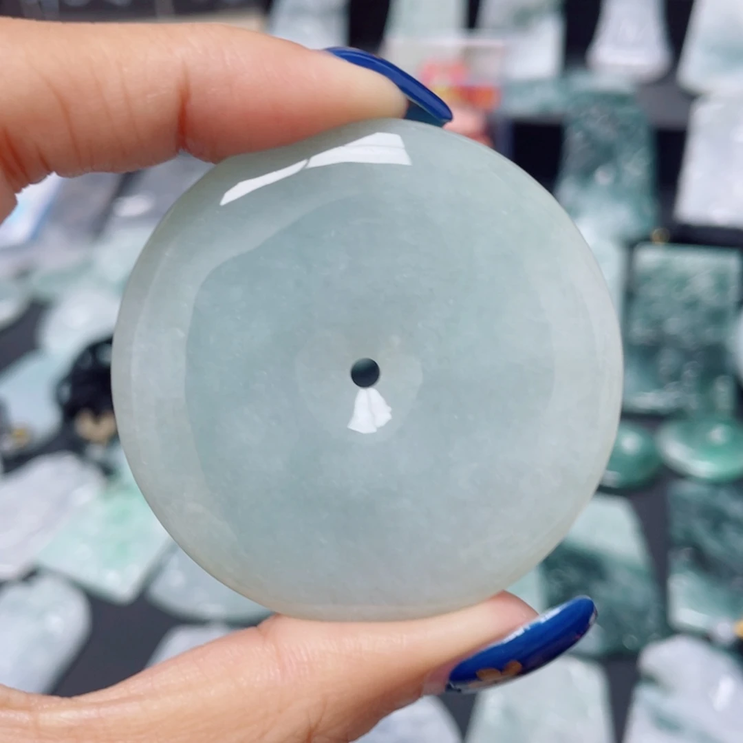 翡翠未镶嵌颈饰大平安扣